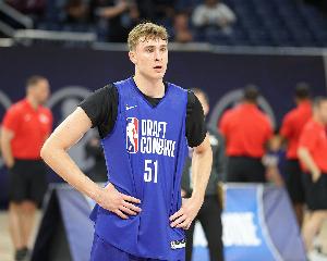 ESPN赞美弗拉格：未来NBA的顶级侧翼 最高模板塔图姆最低模板一哥