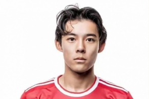 津媒：津门虎引援瞄准潜力小将，未来不排除李嗣镕到天津踢球