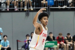 攻防俱佳！彰华非8投5中&三分5中2贡献全队最高14分 另有4次抢断