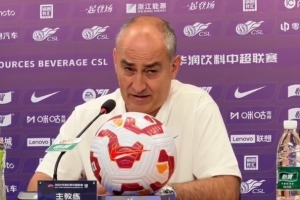 卡内达：抗压能力是成为优秀球员必修课，王钰栋毫无疑问有这能力