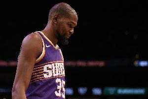 🤔美记：马刺并没有在追求杜兰特 他们担心后者油箱里油不多了