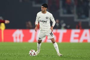 图片报：有一家美国球队有意达胡德，但球员对转会MLS兴趣不大