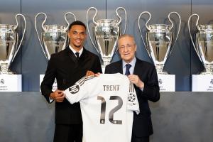 阿斯：阿诺德预计将主罚皇马下赛季角球&尤其右路 正加强防守能力