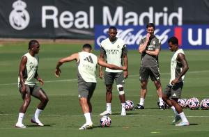 世俱杯首战对新月！记者：阿隆索认为皇马缺速度，加大了训练强度