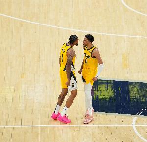 季孟年：步行者比雷霆多抢出了17次出手机会 比赛已无胜负悬念