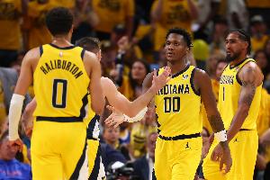 还需要控制！步行者半场8次失误&替补6次 雷霆仅有4次