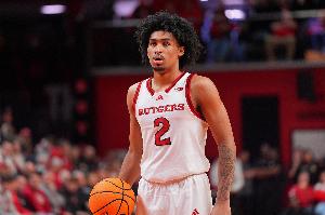 小里：队内不能只有一个控球手 福克斯搭档哈珀让马刺更难防守