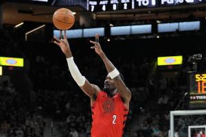 3555万艾顿买断！勇士截止日前有意交易得到他？两位记者撕了起来