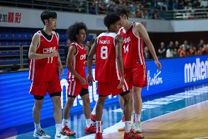 😥不会卡位？中国U19对阵新西兰篮板28-50 四战篮板均处于下风