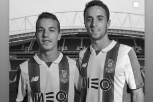 穆西亚拉社媒悼念若塔兄弟：🙏❤️