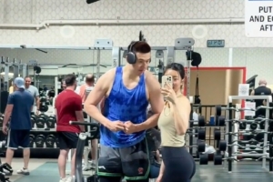 很般配！付豪妻子晒日常视频：运动三小时猛吃一天的Vlog