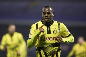 吉滕斯：最喜欢阿扎尔也很喜欢威廉，我的梦想就是在英超中踢球