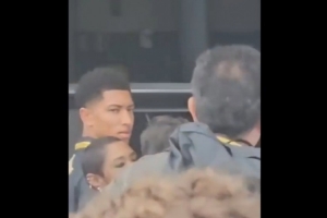 世俱杯半决赛巴黎vs皇马，多特中场乔布-贝林厄姆现场观战