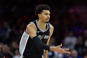 文班：并非每个球员都想有相同野心 我想在马刺度过整个生涯