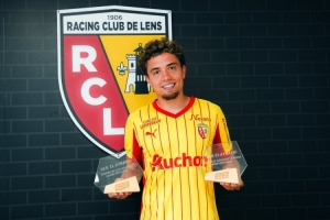 迪马济奥：埃纳奥伊获准飞往意大利，未来几小时内接受罗马体检