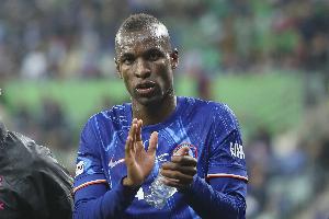 德天空：曼联曾尝试截胡埃基蒂克，目前在追求杰克逊