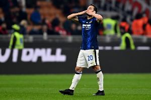 记者：费内巴切从未正式报价恰尔汗奥卢，俱乐部内部仍未统一意见