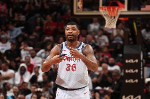 斯玛特：在湖人冲击总冠军是重中之重 我与球队完美契合