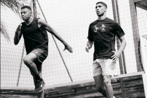 哥俩好！姆巴佩社媒晒与阿什拉夫一起训练照片