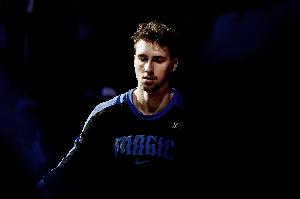 小瓦格纳：我一直在提升投篮能力 也加强了一些低位背打的练习