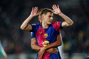 世体：传球成功率达到94%！加维闪耀回归让弗里克赞不绝口