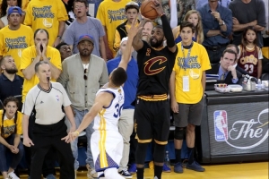 巅峰罗斯&威少&欧文选谁？霍里：欧文 忘不了他G7绝杀勇士