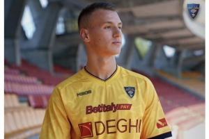 莱切在热身赛中1-3不敌阿联酋国家队，米兰小将卡马达连续3场破门