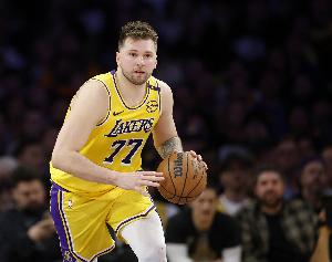 Shams：新合同直接取代东契奇明年的球员选项 他不会成为自由球员