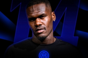 米体：博尼射正率较低但对抗和过人能力出色，352或3421都能适应