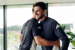 官方：曼联球员入驻卡灵顿基地的翻新设施，本周五揭幕