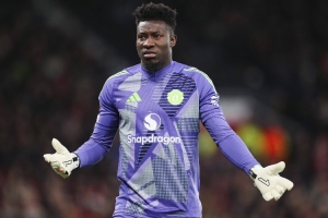 ESPN：奥纳纳已准备好对阵阿森纳时首发，他确信本赛季会留在曼联