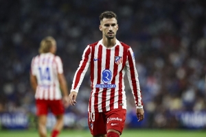 科贝电台：巴埃纳在接受检查以确定伤势严重程度，出战埃尔切存疑