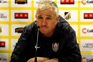 欧协联附加赛2-7惨败！克卢日主帅佩特莱斯库赛后直接辞职