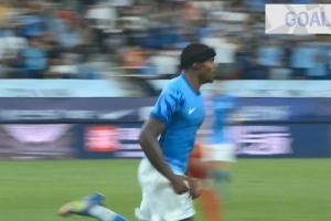 新鹏城2-0领先梅州！加西亚射门被扑，韦斯利补射完成双响