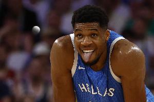 以逸待劳！字母哥复出25分半砍下27分8板4助 正负值炸裂+45