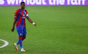 天空体育：水晶宫不愿在找到替代者前出售格伊，还在考虑红军报价