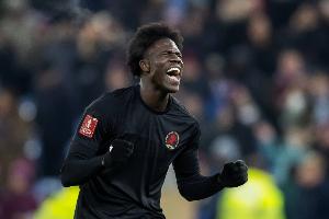 记者：维拉中场阿马杜-奥纳纳腿筋受伤，缺席与水晶宫的比赛