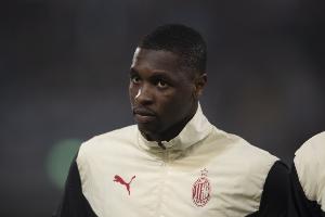 队报：28岁前巴黎&米兰后卫巴洛-图雷1+1合同加盟梅斯