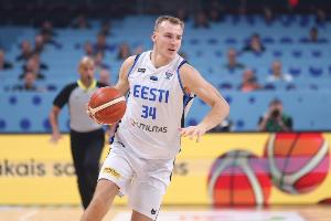 尽力了！科农楚克12中8轰下20分4板 三分4中3可惜仍力战不敌