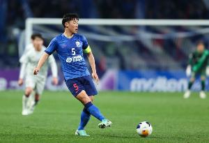 记者：上海申花今日重新集结，球队将在周六与广西平果进行教学赛