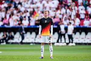 德天空：纳格尔斯曼确认，将补招拜尔替代肌肉受伤的菲尔克鲁格