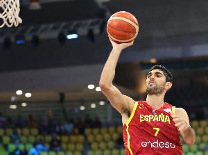 难堪大用！西班牙唯一NBA球员阿尔达马关键战仅11中2得12分8板