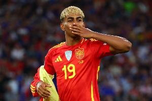 评论员解释关于亚马尔的争议言论：我只是在赞扬他的天赋