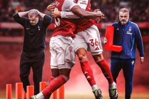 詹俊：枪迷是不是心潮澎湃？个人觉得马杜埃凯是目前英超第一边锋