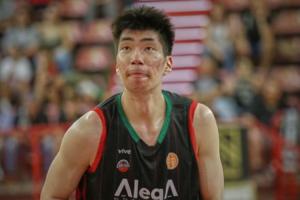 明显没超时！余嘉豪西乙季前赛砍10分&6罚6中 绝杀遭误判被计无效