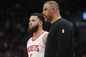 薪资专家：火箭可申请1410万伤病特例 但因土豪线限制无法使用