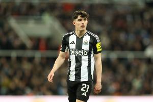 记者：利夫拉门托缺阵6到8周已是好消息，刚开始看起来要赛季报销