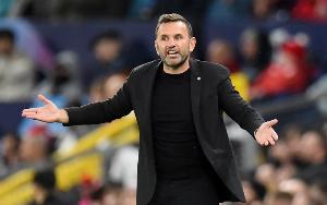 加拉塔萨雷主帅布鲁克曾在06年进球战胜红军，如今作为主帅再取胜