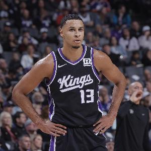 国王GM谈续约穆雷：他很全面人品出众 与球队理念高度契合