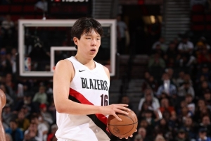 刘维伟：开拓者首节就摆了3套轮转 杨瀚森的3分钟轮转作用很好